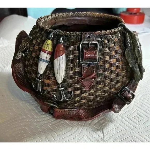 New Fishing Creel Vase Planter Ceramic Pottery- Very Detailed - Picture 14 of 14